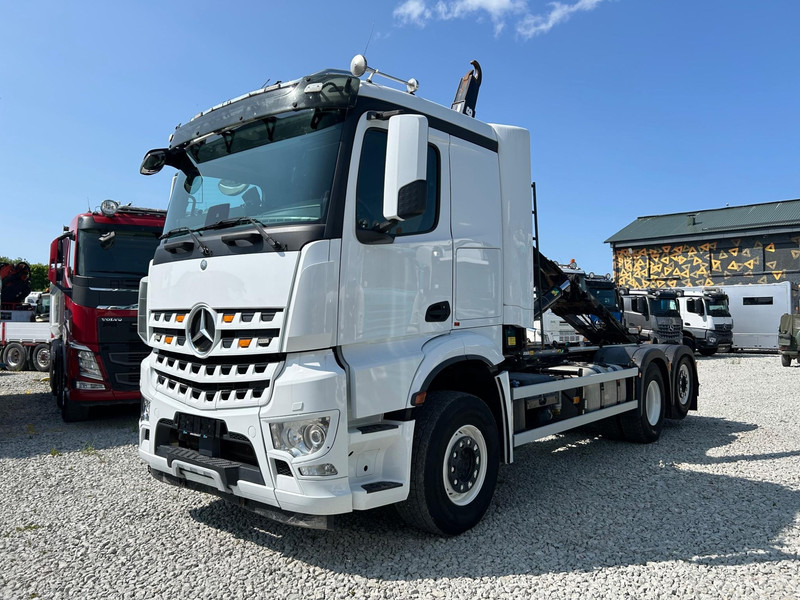 Mercedes-Benz AROCS + JOAB 20t | TULOSSA - Крюковой мультилифт: фото 1 Mercedes-Benz AROCS + JOAB 20t | TULOSSA - Крюковой мультилифт: фото 1