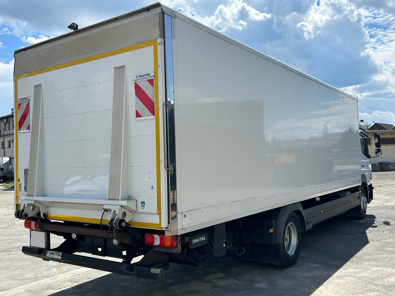 MERCEDES-BENZ ATEGO 1230 / BIGSPACE / 2020 / KOFFER 19 EPAL / LBW 2T - Грузовик с закрытым кузовом: фото 3 MERCEDES-BENZ ATEGO 1230 / BIGSPACE / 2020 / KOFFER 19 EPAL / LBW 2T - Грузовик с закрытым кузовом: фото 3