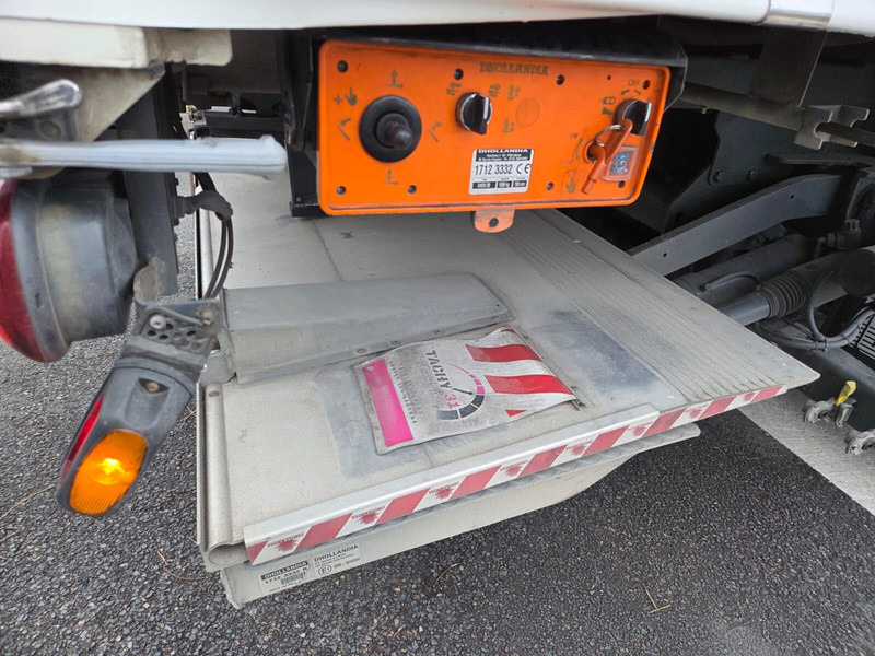 Тентованный грузовик DAF XF 450 - auto-école: фото 9 Тентованный грузовик DAF XF 450 - auto-école: фото 9