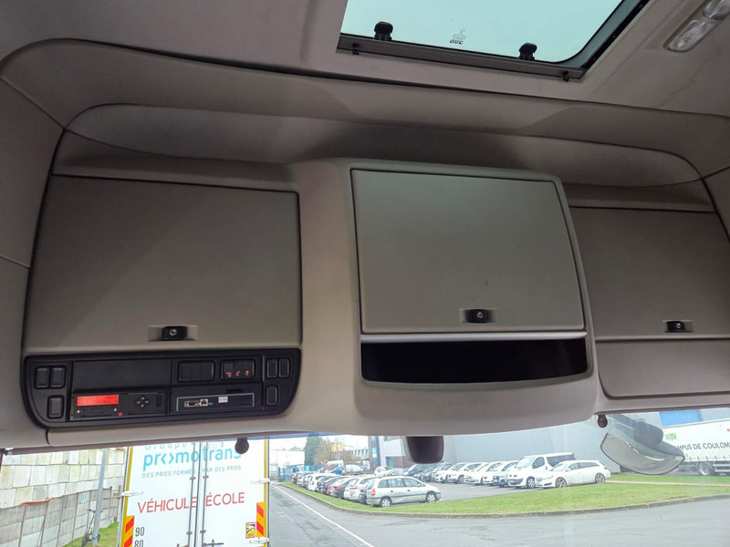 Тентованный грузовик DAF XF 450 - auto-école: фото 11 Тентованный грузовик DAF XF 450 - auto-école: фото 11