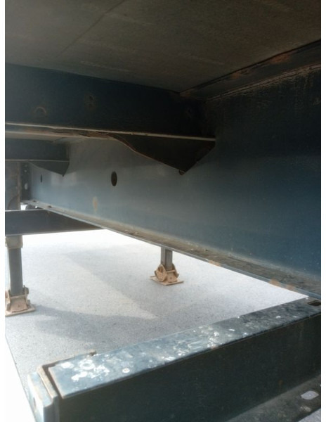 Krone - Полуприцеп-фургон: фото 4 Krone - Полуприцеп-фургон: фото 4