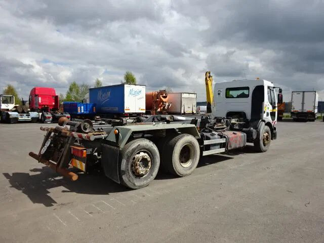 Renault Premium 370 dci - Крюковой мультилифт: фото 2 Renault Premium 370 dci - Крюковой мультилифт: фото 2