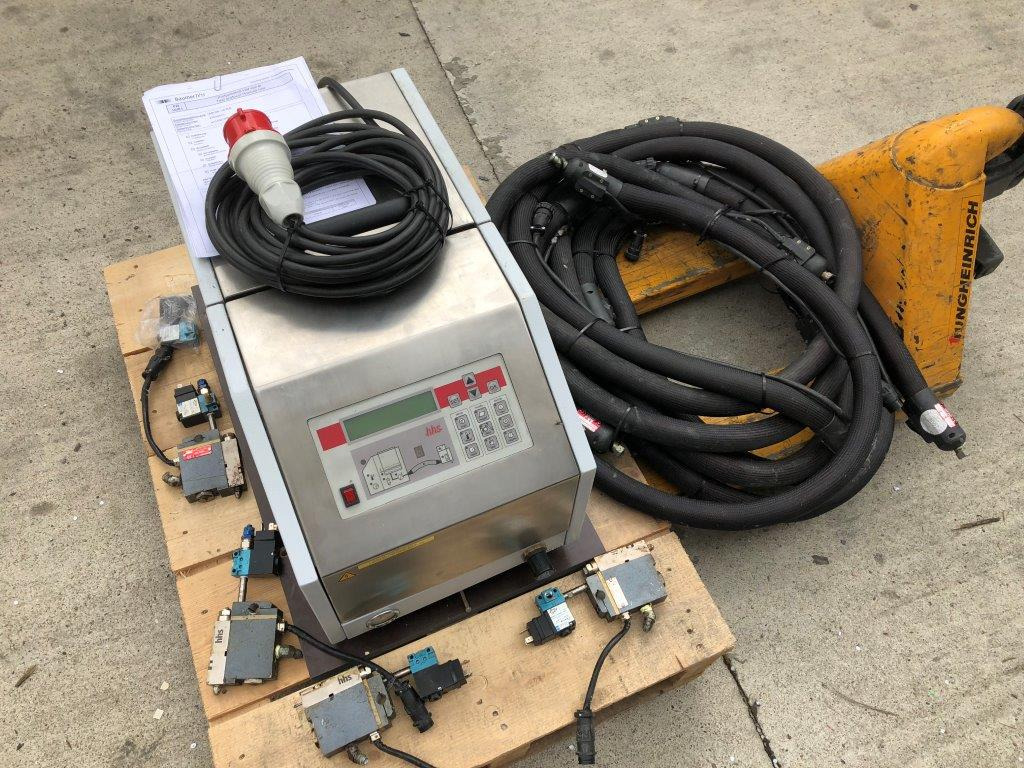 Baumer HHS Hotmelt Gluing System with C 1100-8 Controler and HHS HMP-08-1x6-PDE - Переплетная машина: фото 1 Baumer HHS Hotmelt Gluing System with C 1100-8 Controler and HHS HMP-08-1x6-PDE - Переплетная машина: фото 1