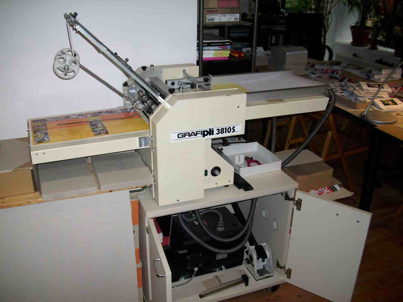 Grafipli 3810 S folding machine - Фальцовщик: фото 2 Grafipli 3810 S folding machine - Фальцовщик: фото 2