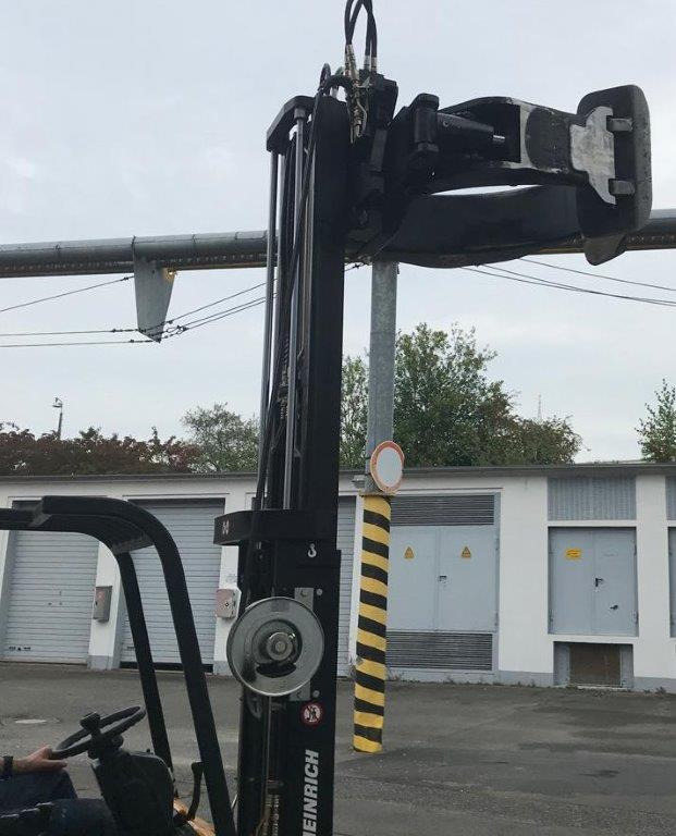 Three-wheel electric front loader Jungheinrich EFG DF 15 with duplex mast and Meyer roller clamp - Электропогрузчик: фото 3 Three-wheel electric front loader Jungheinrich EFG DF 15 with duplex mast and Meyer roller clamp - Электропогрузчик: фото 3