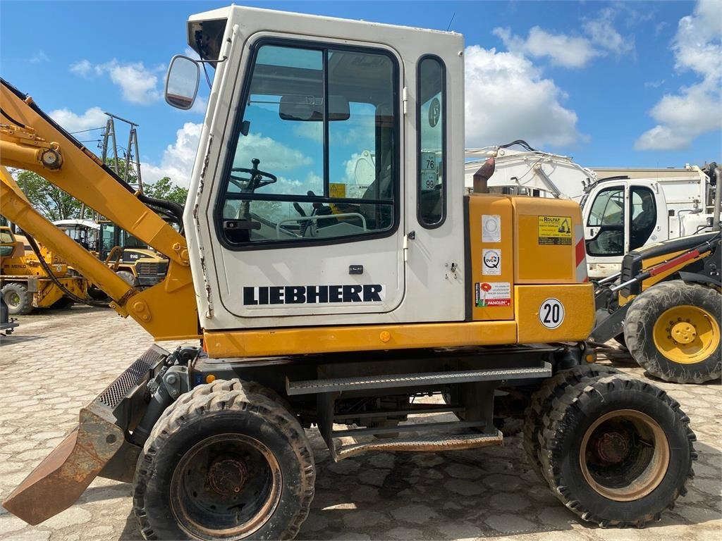 Колёсный экскаватор Liebherr A310B: фото 7