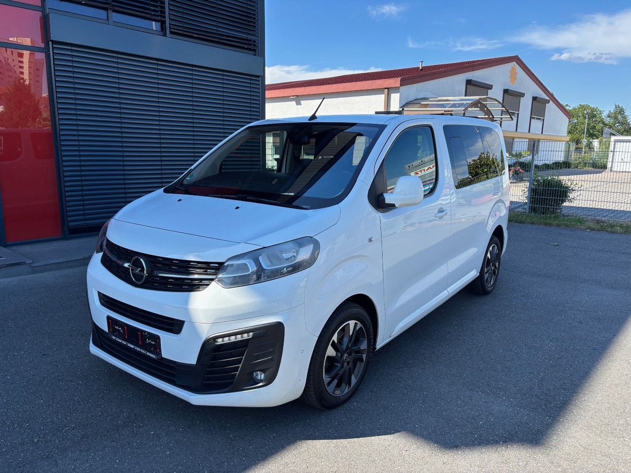 Opel Zafira Life Edition S/HU neu - Пассажирский фургон: фото 1 Opel Zafira Life Edition S/HU neu - Пассажирский фургон: фото 1