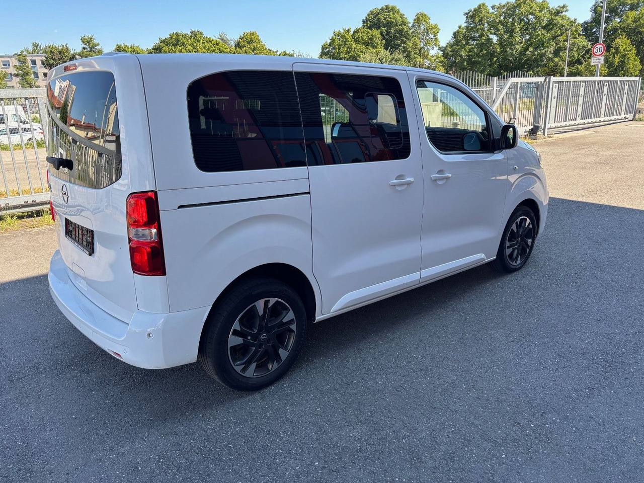 Opel Zafira Life Edition S/HU neu - Пассажирский фургон: фото 5 Opel Zafira Life Edition S/HU neu - Пассажирский фургон: фото 5