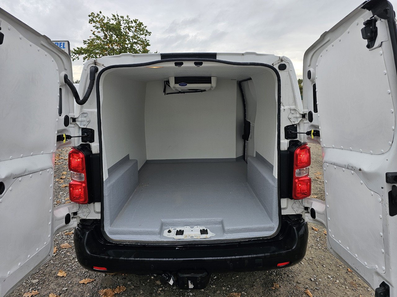 Citroen JUMPY CHLODNIA MROZNIA CARRIER+230V KLIMA NAVI EURO6 - Фургон-рефрижератор: фото 1 Citroen JUMPY CHLODNIA MROZNIA CARRIER+230V KLIMA NAVI EURO6 - Фургон-рефрижератор: фото 1