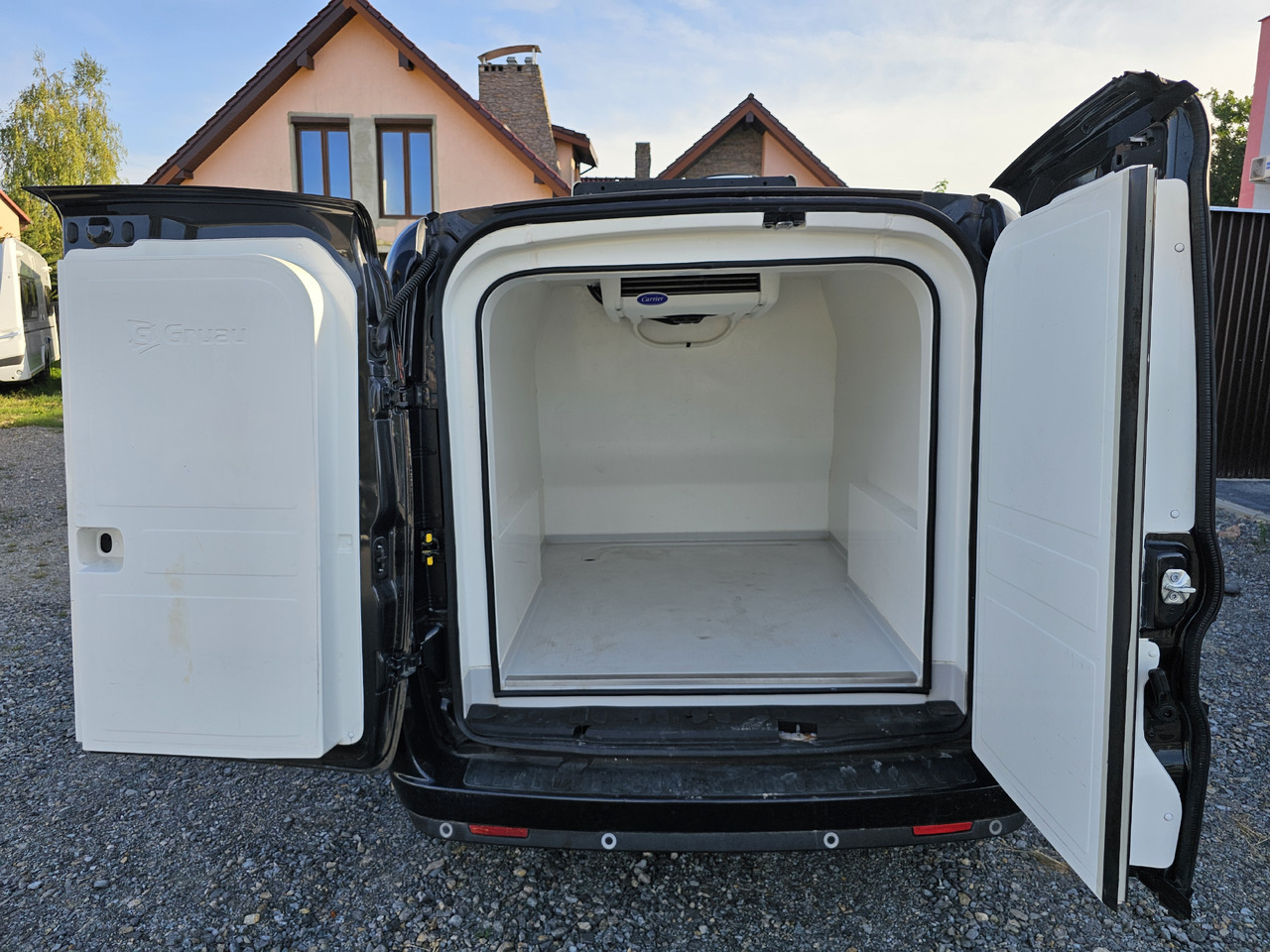 FIAT DOBLO CHLODNIA MROZNIA - 20 C CARRIER KLIMA EURO6 - Фургон-рефрижератор: фото 2 FIAT DOBLO CHLODNIA MROZNIA - 20 C CARRIER KLIMA EURO6 - Фургон-рефрижератор: фото 2