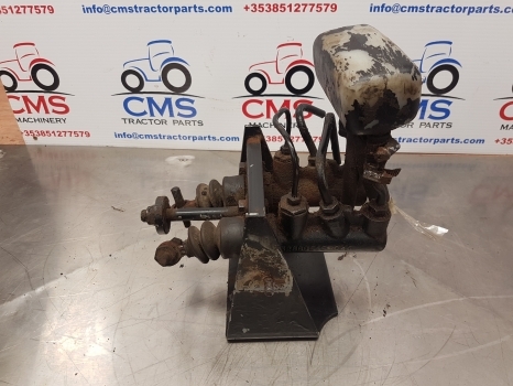 Case 856 Xl, 844 Xl, 745 Xl, 743 Xl Brake Master Cylinders 1287846c91, 226301a1 - Тормозной цилиндр для Тракторов: фото 1 Case 856 Xl, 844 Xl, 745 Xl, 743 Xl Brake Master Cylinders 1287846c91, 226301a1 - Тормозной цилиндр для Тракторов: фото 1