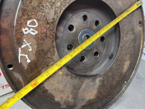 Case Jx80, New Holland Td80 Flywheel 99443278, 84485692, 99443280, 99443281 - Маховик: фото 4 Case Jx80, New Holland Td80 Flywheel 99443278, 84485692, 99443280, 99443281 - Маховик: фото 4