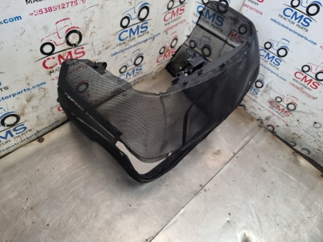 Case Mxm120, 130, 140, Front Nose Cone Grille, Grill Panel 82026815, 82036300 - Решётка радиатора: фото 2 Case Mxm120, 130, 140, Front Nose Cone Grille, Grill Panel 82026815, 82036300 - Решётка радиатора: фото 2