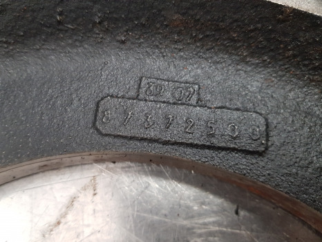 Case New Holland T6070, T6000, Puma Steyr T6050 Rear Axle Brake Spacer 87372500 - Задняя ось: фото 3 Case New Holland T6070, T6000, Puma Steyr T6050 Rear Axle Brake Spacer 87372500 - Задняя ось: фото 3