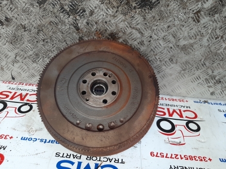 Claas Ares 800 Series 815 - 836 4wd Engine Flywheel 7700050637, R500317, R501411 - Маховик для Тракторов: фото 1 Claas Ares 800 Series 815 - 836 4wd Engine Flywheel 7700050637, R500317, R501411 - Маховик для Тракторов: фото 1