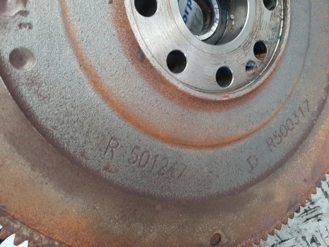 Claas Ares 800 Series 815 - 836 4wd Engine Flywheel 7700050637, R500317, R501411 - Маховик для Тракторов: фото 3 Claas Ares 800 Series 815 - 836 4wd Engine Flywheel 7700050637, R500317, R501411 - Маховик для Тракторов: фото 3