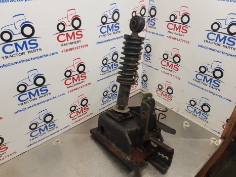 Claas Arion 640, 600, 500 Cab Back Suspension Support Assy Rhs 0021500984 - Подвеска кабины для Сельскохозяйственной техники: фото 2 Claas Arion 640, 600, 500 Cab Back Suspension Support Assy Rhs 0021500984 - Подвеска кабины для Сельскохозяйственной техники: фото 2