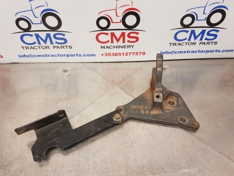 Claas Arion 640, 600 Hexashift, Cmatic Egr Support 0011469870, 11469870 - Двигатель и запчасти для Тракторов: фото 1 Claas Arion 640, 600 Hexashift, Cmatic Egr Support 0011469870, 11469870 - Двигатель и запчасти для Тракторов: фото 1