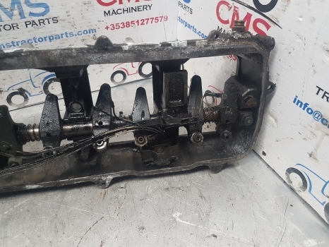 Claas Arion 640 Axion A09, A19, A30, A31 Engine Rocker Arm Housing 0011376510 - Двигатель и запчасти для Тракторов: фото 4 Claas Arion 640 Axion A09, A19, A30, A31 Engine Rocker Arm Housing 0011376510 - Двигатель и запчасти для Тракторов: фото 4