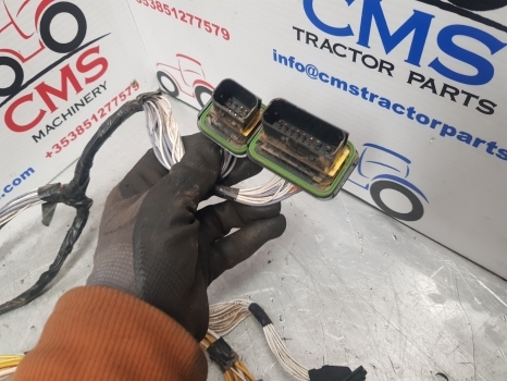 Claas Arion 640 Cab Wiring Loom 0022371370, 0022371372, 22371370, 22371372 - Кабели/ Провода для Тракторов: фото 4 Claas Arion 640 Cab Wiring Loom 0022371370, 0022371372, 22371370, 22371372 - Кабели/ Провода для Тракторов: фото 4