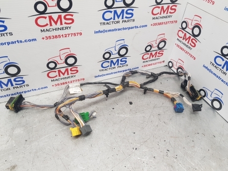 Claas Arion 640 Cab Wiring Loom 0022371370, 0022371372, 22371370, 22371372 - Кабели/ Провода для Тракторов: фото 1 Claas Arion 640 Cab Wiring Loom 0022371370, 0022371372, 22371370, 22371372 - Кабели/ Провода для Тракторов: фото 1