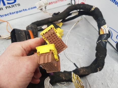 Claas Arion, Axion 640 Cab Wiring Loom Main 0022469930, 0026075290, - Кабели/ Провода для Тракторов: фото 4 Claas Arion, Axion 640 Cab Wiring Loom Main 0022469930, 0026075290, - Кабели/ Провода для Тракторов: фото 4