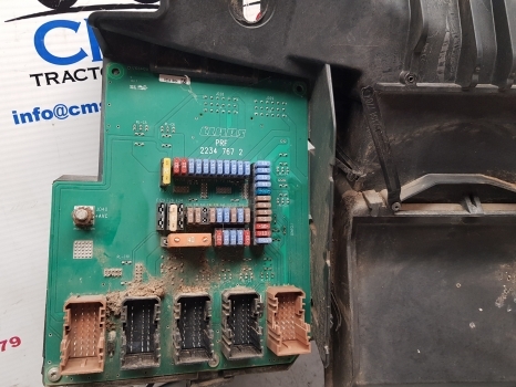 Claas Arion Axion Series Ecu, Fuse Box Kit 26134830, 22347672, 0026134830 - Предохранитель для Тракторов: фото 4 Claas Arion Axion Series Ecu, Fuse Box Kit 26134830, 22347672, 0026134830 - Предохранитель для Тракторов: фото 4