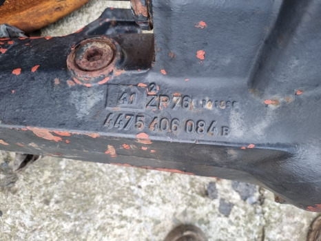 Deutz Agrotron 135, Apl2045, Front Axle Housing Rhs 4475006037, 4475406084 - Передняя ось: фото 2 Deutz Agrotron 135, Apl2045, Front Axle Housing Rhs 4475006037, 4475406084 - Передняя ось: фото 2