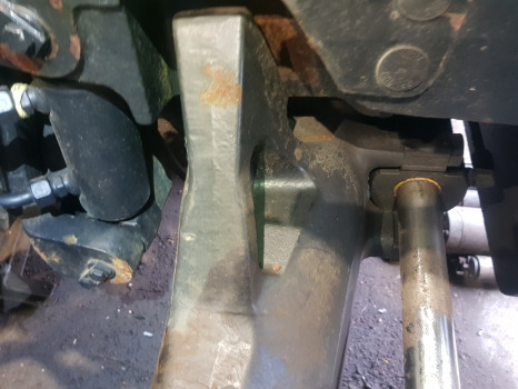 Deutz Agrotron M620, Same, Lambo, Front Axle Complete 0.014.0331.4/40, 359579 - Ось и запчасти: фото 3 Deutz Agrotron M620, Same, Lambo, Front Axle Complete 0.014.0331.4/40, 359579 - Ось и запчасти: фото 3