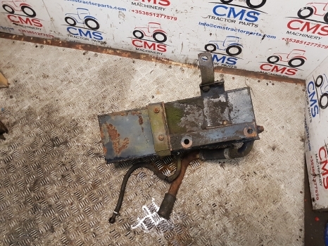 Deutz Dxbis110, 120, 85, 90, Dxab, Hydraulic Tank 04308278, 04338077 - Бак для гидравлической жидкости для Тракторов: фото 4 Deutz Dxbis110, 120, 85, 90, Dxab, Hydraulic Tank 04308278, 04338077 - Бак для гидравлической жидкости для Тракторов: фото 4