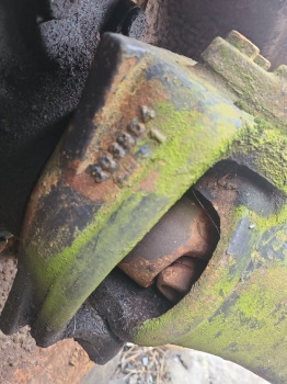 Deutz-fahr Dx4.57 Front Axle Hub Lhs Complete 04358295, 04354203, 04386748 - Передняя ось: фото 4 Deutz-fahr Dx4.57 Front Axle Hub Lhs Complete 04358295, 04354203, 04386748 - Передняя ось: фото 4
