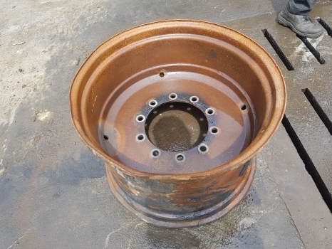 Fendt 724 S4 Massey Ferguson Front Wheel Rim W18x28 H718701024018 - Колесный диск для Тракторов: фото 2 Fendt 724 S4 Massey Ferguson Front Wheel Rim W18x28 H718701024018 - Колесный диск для Тракторов: фото 2