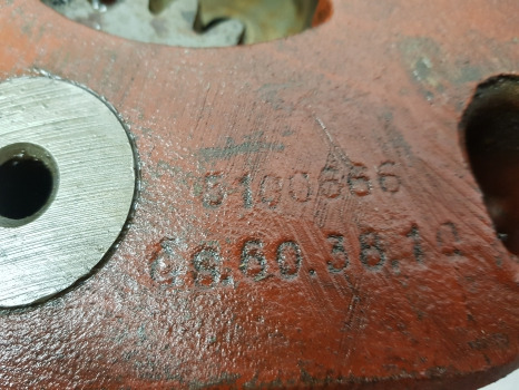 Fiat 110-90, 100-90, 110-90dt, 100-90dt Axle Carrier Assy 5100666, 5100649 - Ось и запчасти для Тракторов: фото 4 Fiat 110-90, 100-90, 110-90dt, 100-90dt Axle Carrier Assy 5100666, 5100649 - Ось и запчасти для Тракторов: фото 4