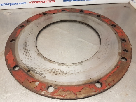 Fiat 1180, 130-90, 140-90, 180-90, Ford 30 Series Brake Plate 5111281 - Тормозной диск: фото 2 Fiat 1180, 130-90, 140-90, 180-90, Ford 30 Series Brake Plate 5111281 - Тормозной диск: фото 2