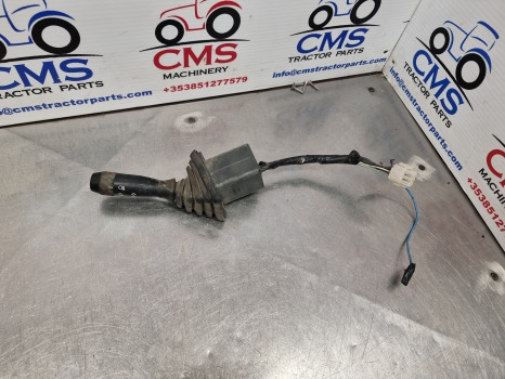 Fiat F, F-dt Series F140, F100, F115, F120, F130 Switch Lever Lights 5141940 - Свет/ Освещение: фото 5 Fiat F, F-dt Series F140, F100, F115, F120, F130 Switch Lever Lights 5141940 - Свет/ Освещение: фото 5