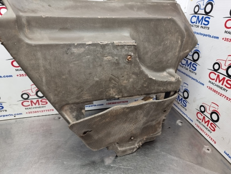 Fiat F140, F120, F130, F Series, Cab Interior Panel Cracked 5153814 - Кабина и интерьер: фото 3 Fiat F140, F120, F130, F Series, Cab Interior Panel Cracked 5153814 - Кабина и интерьер: фото 3