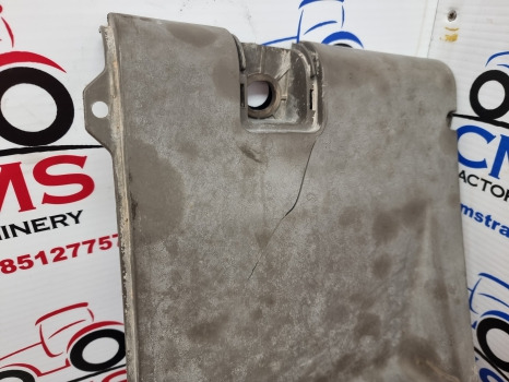 Fiat F140, F120, F130, F Series, Cab Interior Panel, Cup Holder Cracked 9966228 - Кабина и интерьер: фото 3 Fiat F140, F120, F130, F Series, Cab Interior Panel, Cup Holder Cracked 9966228 - Кабина и интерьер: фото 3