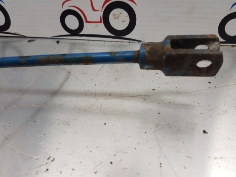 Ford 10 Series Brake Rod With Valve For Q And Super Q Cab 83926735 - Детали тормозной системы для Тракторов: фото 2 Ford 10 Series Brake Rod With Valve For Q And Super Q Cab 83926735 - Детали тормозной системы для Тракторов: фото 2