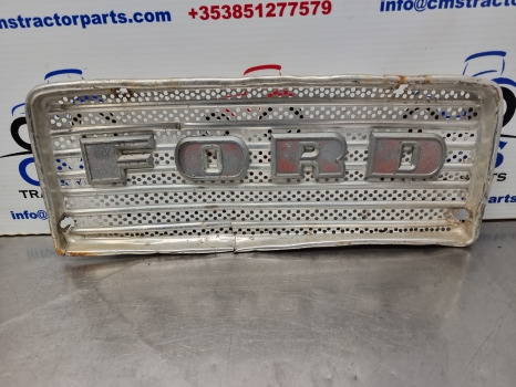 Ford 2000, 3000, 5000 Nose Cone Grille, Grill Panel C7nn8150g - Решётка радиатора: фото 1 Ford 2000, 3000, 5000 Nose Cone Grille, Grill Panel C7nn8150g - Решётка радиатора: фото 1