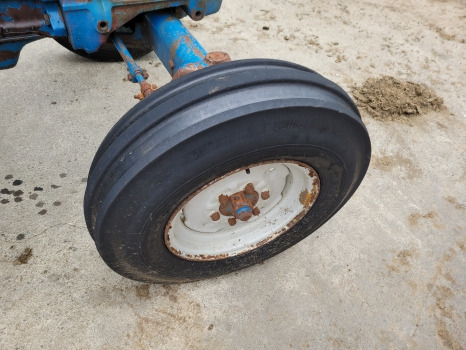 Ford 2600, 3600, 4600, 4000 Pair Front Wheel Rim And Tyre 7.50-16 Original Fomoco - Колесо: фото 5 Ford 2600, 3600, 4600, 4000 Pair Front Wheel Rim And Tyre 7.50-16 Original Fomoco - Колесо: фото 5