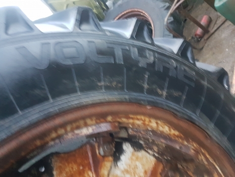 Ford 30, Tw, 40 Series Tw15, 8530, Tw20 Rear Adjustable Wheel Ant Tyre 18.4r38 - Колесо для Тракторов: фото 3 Ford 30, Tw, 40 Series Tw15, 8530, Tw20 Rear Adjustable Wheel Ant Tyre 18.4r38 - Колесо для Тракторов: фото 3