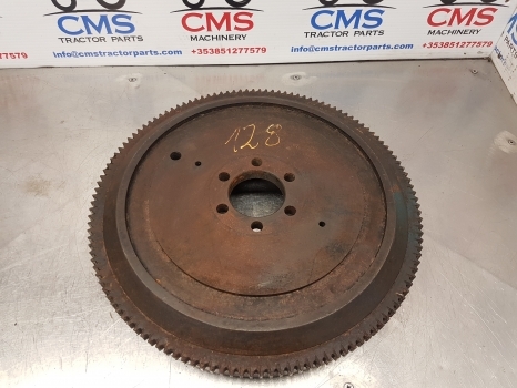 Ford 4100, 4200, 4410, 4500 Engine Flywheel E0nn6375fa, C7nn6375k, 86529653 - Маховик для Тракторов: фото 2 Ford 4100, 4200, 4410, 4500 Engine Flywheel E0nn6375fa, C7nn6375k, 86529653 - Маховик для Тракторов: фото 2