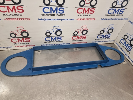 Ford 4610, 10 Series, Lp Cab Fan Blower Support, Cover E3nn18a295aa, 83944215 - Кабина и интерьер: фото 5 Ford 4610, 10 Series, Lp Cab Fan Blower Support, Cover E3nn18a295aa, 83944215 - Кабина и интерьер: фото 5