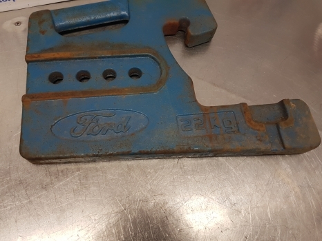 Ford 4610, 3910, 10, 30 Series Front Weight Slice E0nn3a370ab29b, 83946178 - Шины и диски для Сельскохозяйственной техники: фото 4 Ford 4610, 3910, 10, 30 Series Front Weight Slice E0nn3a370ab29b, 83946178 - Шины и диски для Сельскохозяйственной техники: фото 4
