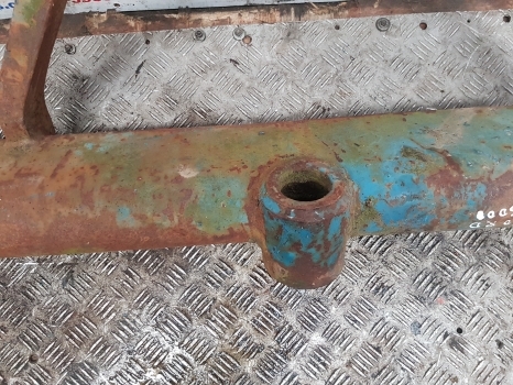 Ford 5000, 3600, 4600, 5200, 7200 Axle Beam Front Centre C5nn3a041y - Передняя ось для Сельскохозяйственной техники: фото 4 Ford 5000, 3600, 4600, 5200, 7200 Axle Beam Front Centre C5nn3a041y - Передняя ось для Сельскохозяйственной техники: фото 4