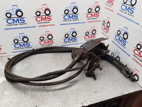 Ford 555, 7910, 8210 Orbital Steering Motor Valve Assy 86604767, 86585452 - Рулевое управление для Тракторов: фото 1 Ford 555, 7910, 8210 Orbital Steering Motor Valve Assy 86604767, 86585452 - Рулевое управление для Тракторов: фото 1