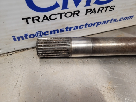 Ford 5610, 6410, 6610 Front Axle Drive Shaft Car118613, 83957852, 118613 - Передняя ось: фото 3 Ford 5610, 6410, 6610 Front Axle Drive Shaft Car118613, 83957852, 118613 - Передняя ось: фото 3