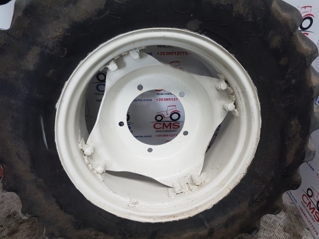 Ford 5640 , 6640 , 7740, 7840 , 8240 , 8340 28 Inch 5 Stud Wheel E5nn1050ka12g - Колесо для Тракторов: фото 3 Ford 5640 , 6640 , 7740, 7840 , 8240 , 8340 28 Inch 5 Stud Wheel E5nn1050ka12g - Колесо для Тракторов: фото 3