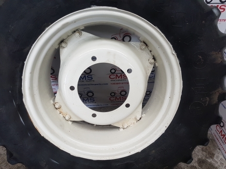 Ford 5640 , 6640 , 7740, 7840 , 8240 , 8340 28 Inch 5 Stud Wheel E5nn1050ka12g - Колесо для Тракторов: фото 2 Ford 5640 , 6640 , 7740, 7840 , 8240 , 8340 28 Inch 5 Stud Wheel E5nn1050ka12g - Колесо для Тракторов: фото 2