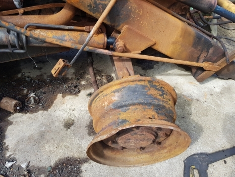 Ford 655c, 655d, 675d Front Axle Complete 18689, 124743, Car65472, Car120563 - Передняя ось для Сельскохозяйственной техники: фото 5 Ford 655c, 655d, 675d Front Axle Complete 18689, 124743, Car65472, Car120563 - Передняя ось для Сельскохозяйственной техники: фото 5